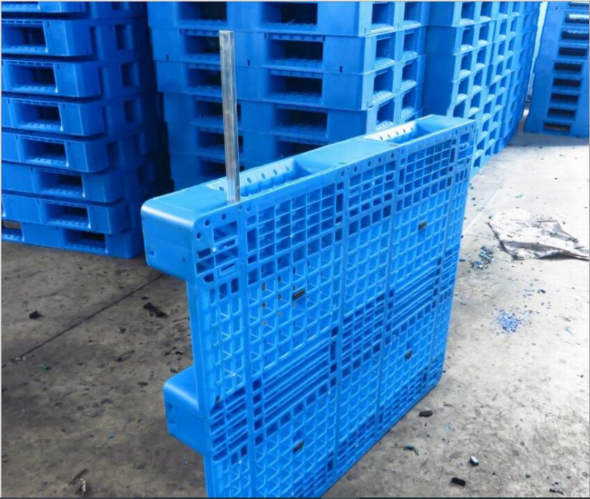 蓝色网格川字型